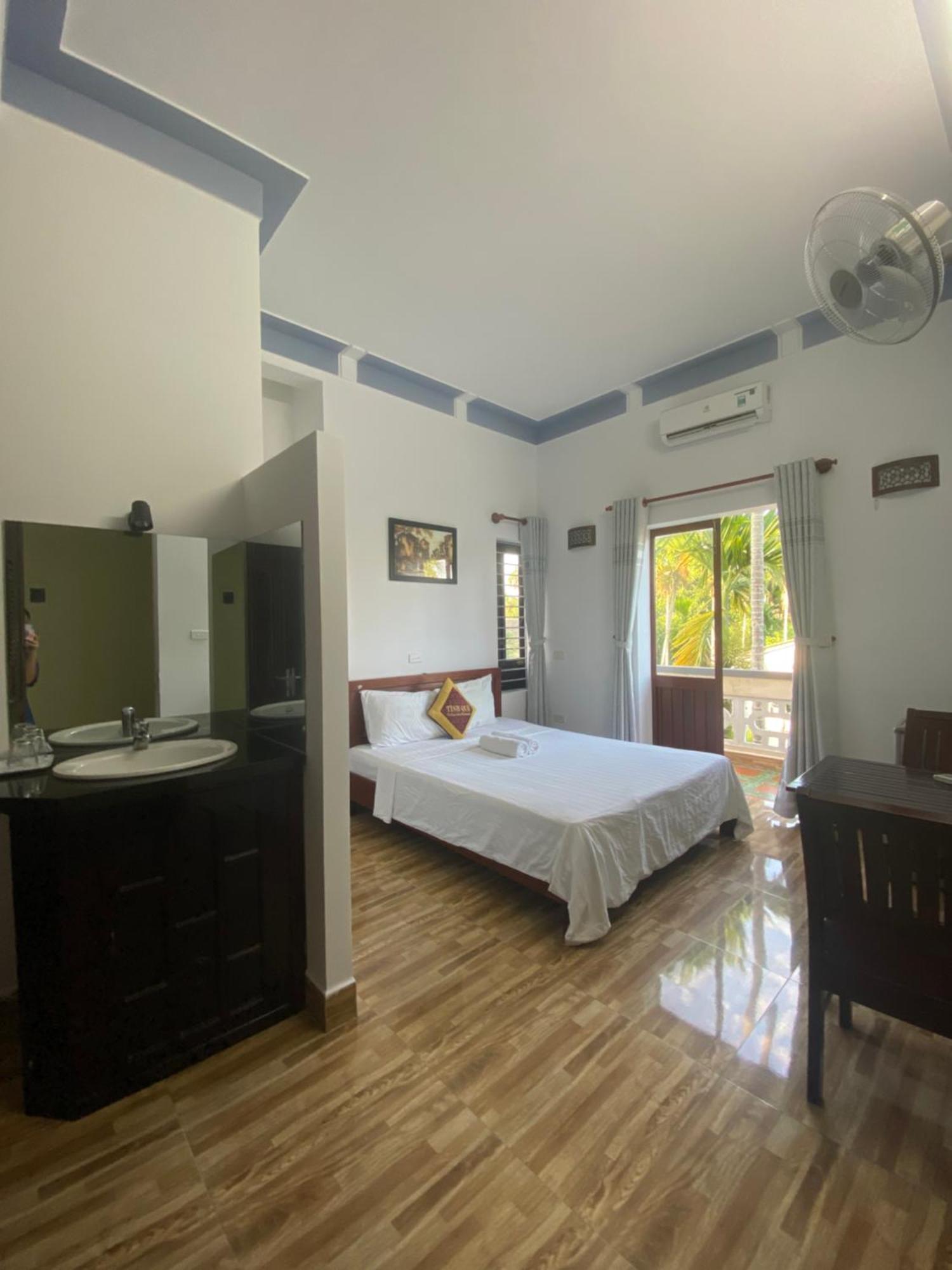 Village Love Homestay Хойан Экстерьер фото