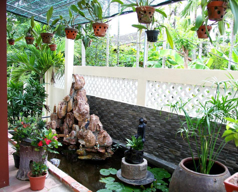 Village Love Homestay Хойан Экстерьер фото